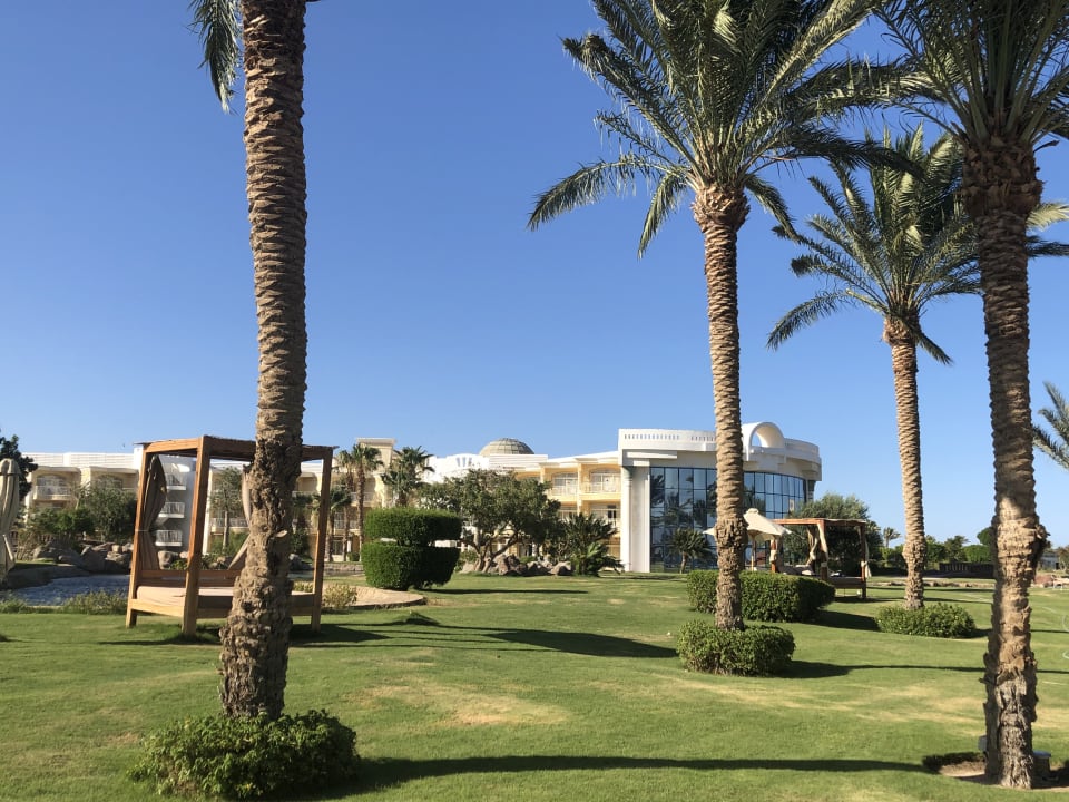 Gartenanlage Palm Royale Resort - Soma Bay