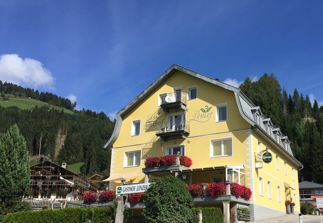 Außenansicht Landgasthof Lenzer