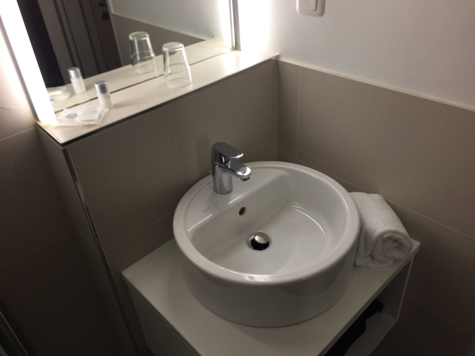 Bad Zimmer 209 (Einzelzimmer) Hotel Medo