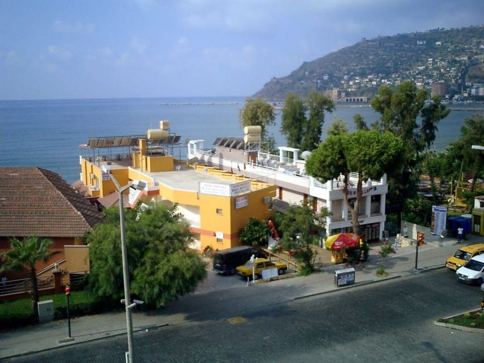 Blick vom Balkon Büyük Hotel
