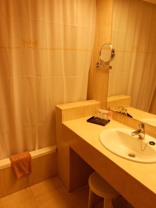 Bad mit Duschwanne Hotel Riu Palace Palmeras