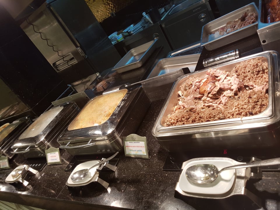 Gastro Side Royal Palace Hotel & Spa