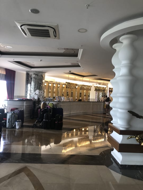 Lobby Dream World Aqua Hotel