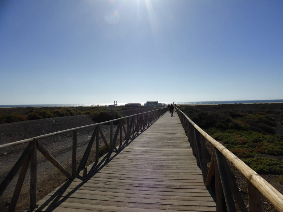 Der Weg zum Strand Hotel La Mirada
