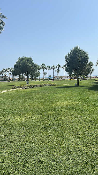 Gartenanlage Lara Barut Collection