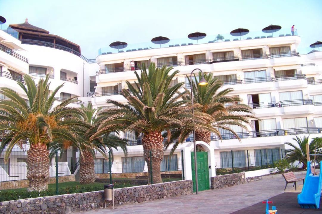 Hotel gesehen von der Promenade Barceló Santiago - Adults Only