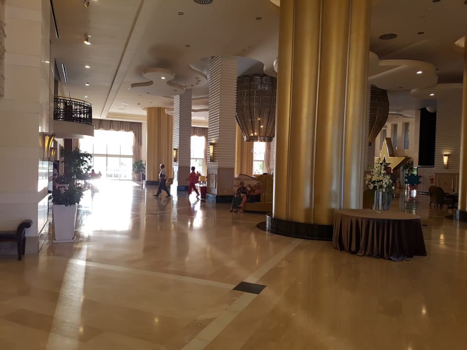 Lobby Starlight Resort Hotel