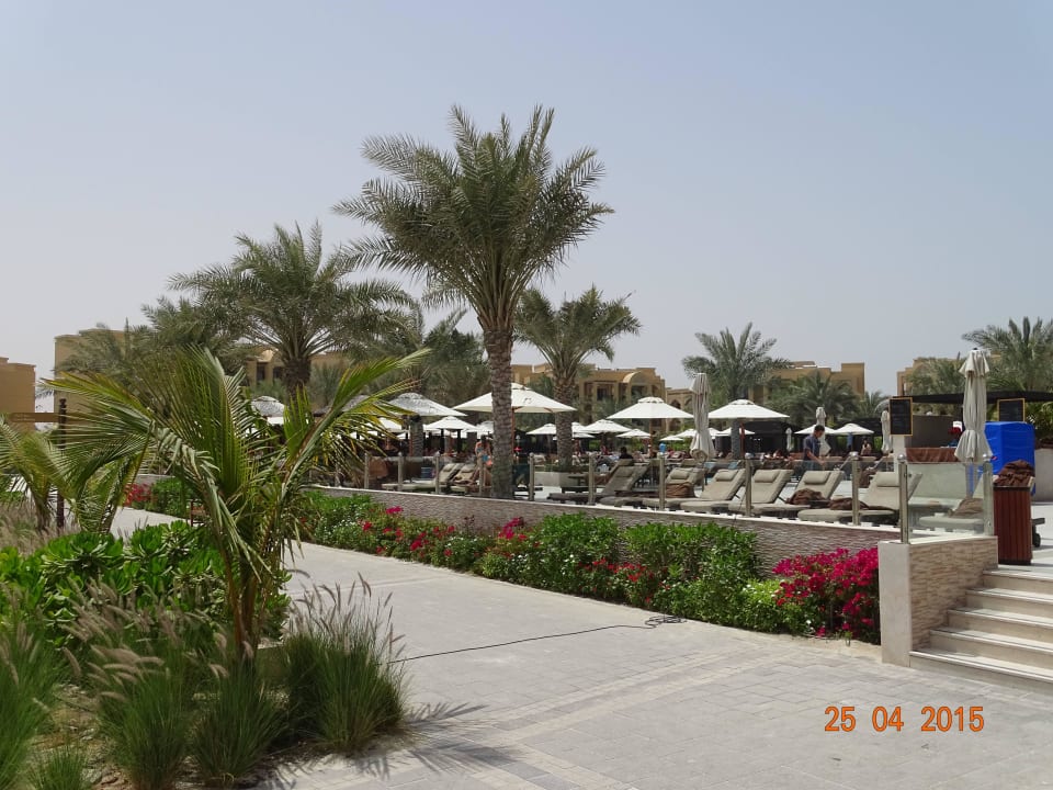 Blick zur Poolanlage DoubleTree by Hilton Resort & Spa Marjan Island