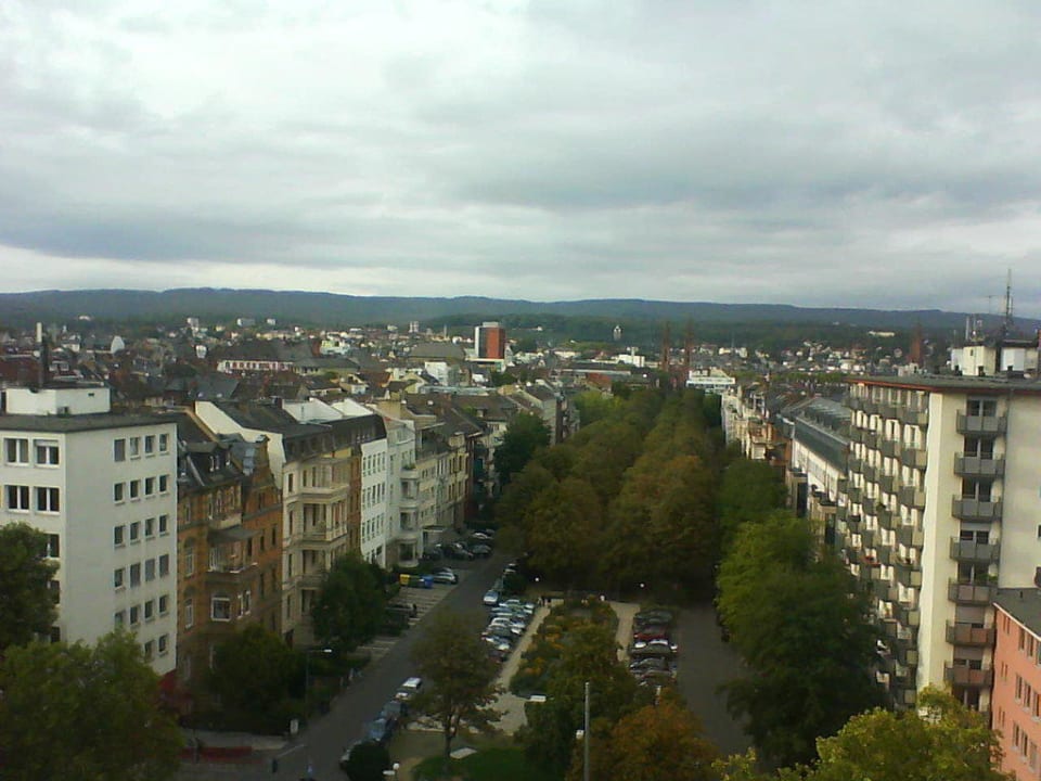 Ausblick vom Zimmer Motel One Wiesbaden