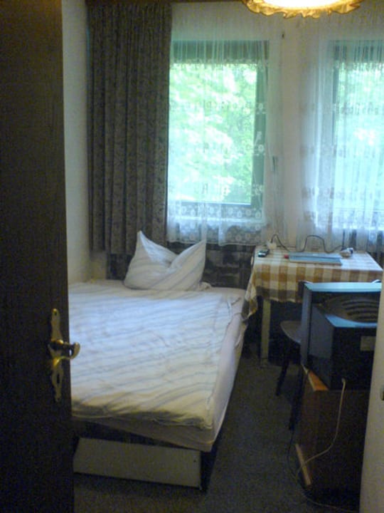 Meine Zelle für eine Woche Hotel Neufahrn