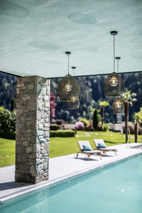 Pool Hotel Sonnenalm
