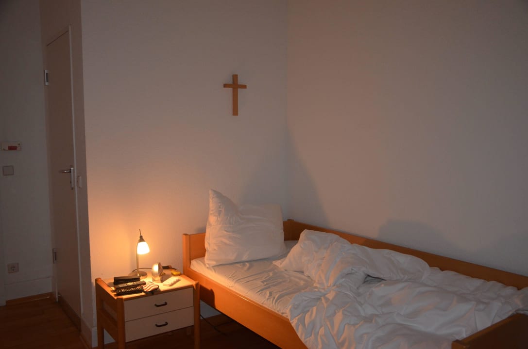 Das Zimmer Bildungshaus St. Bernhard