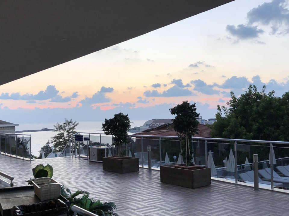 Ausblick Laguna Beach Alya Resort & Spa Hotel