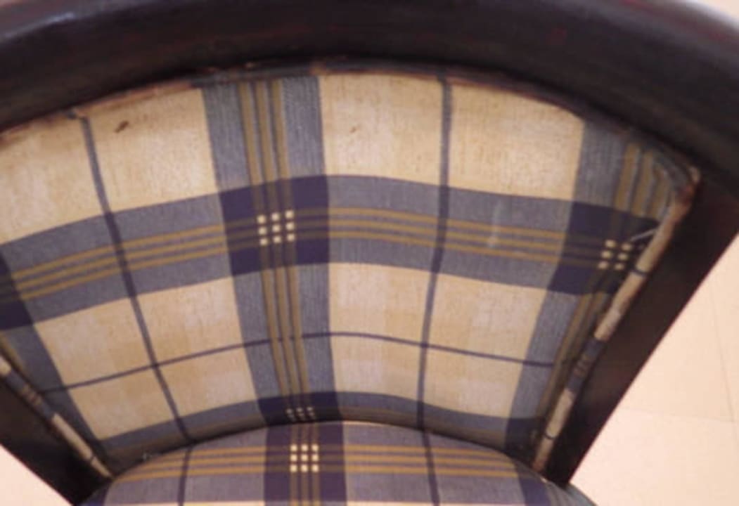 Sessel - alle schmutzig hässlich Brayka Bay Resort