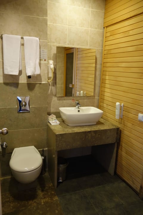 Bad in der Poolvilla Long Beach Alanya