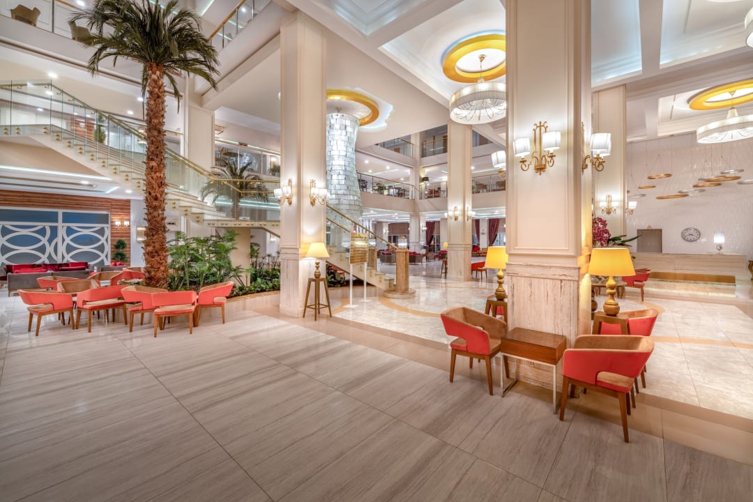 Lobby Hotel Royal Garden Beach