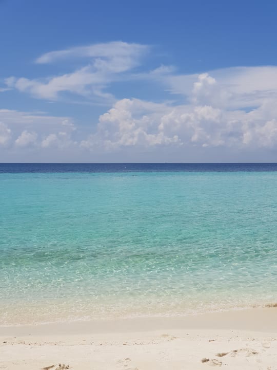 Strand Embudu Village