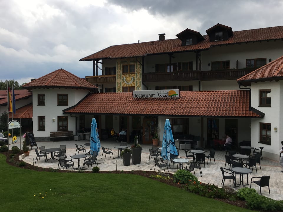 Außenansicht Wellness- und Wohlfühlhotel Waldeck