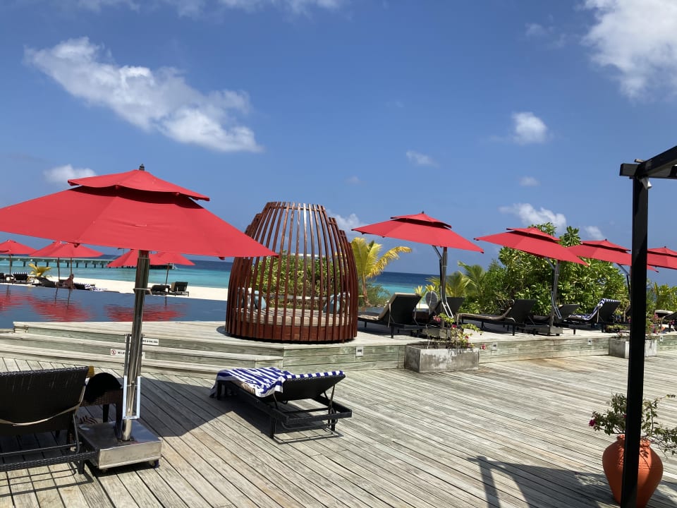 Pool NH Collection Maldives Havodda Resort