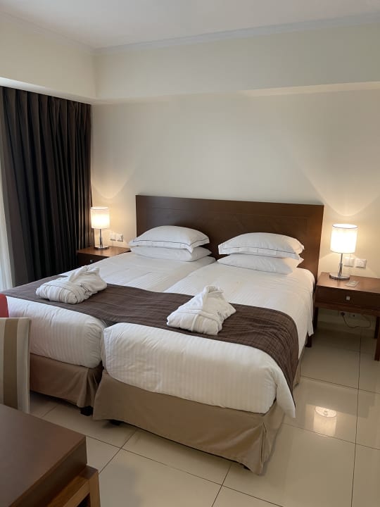 Zimmer Neptune Luxury Resort