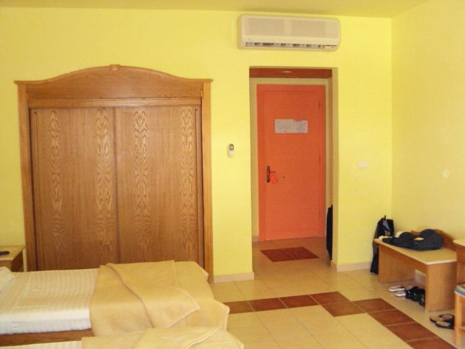 Camera Brayka Bay Resort