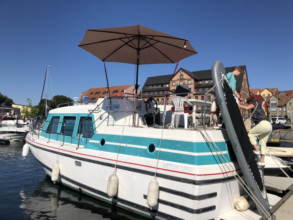 Außenansicht KUHNLE-TOURS Hafendorf Müritz