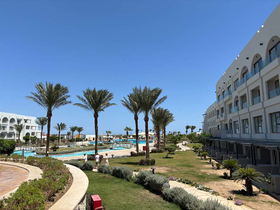 Gartenanlage Mövenpick Waterpark Resort & Spa Soma Bay