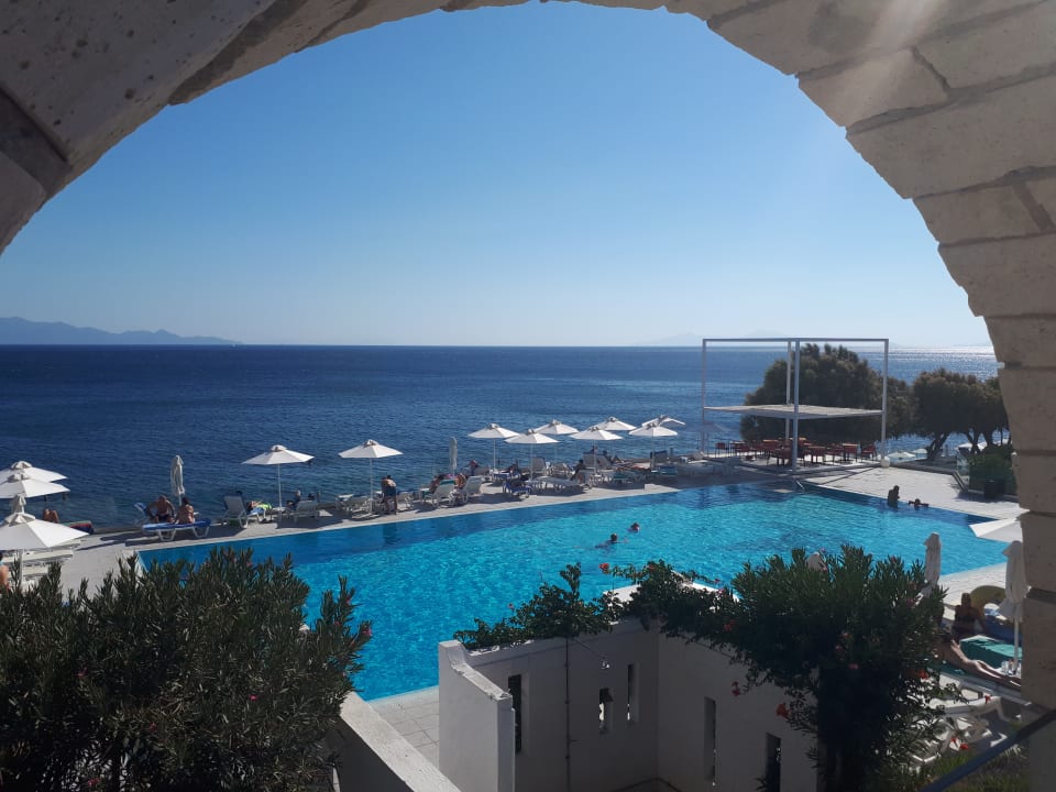 Ausblick Dimitra Beach Hotel & Suites
