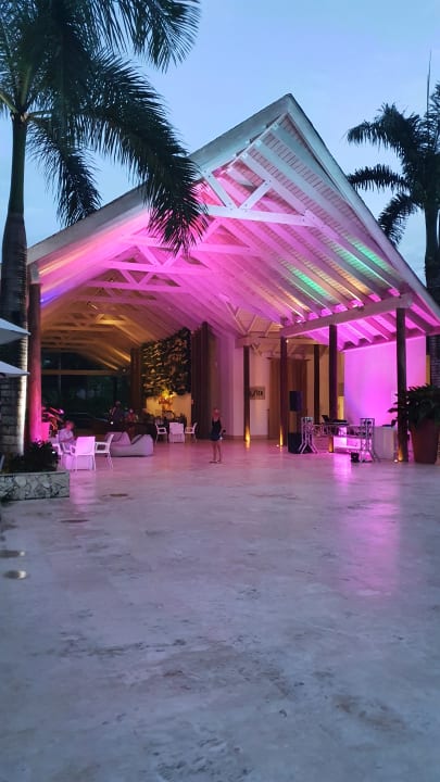Lobby Viva V Samana by Wyndham – Adults Only