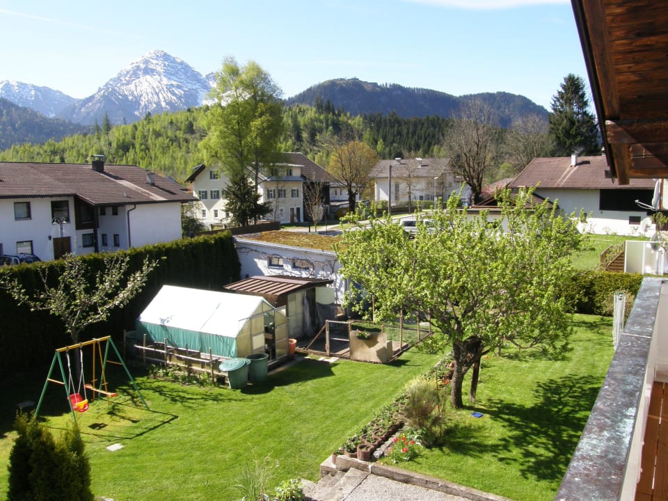 Ausblick auf die Berge und Burgen Anita's Ferienwohnung