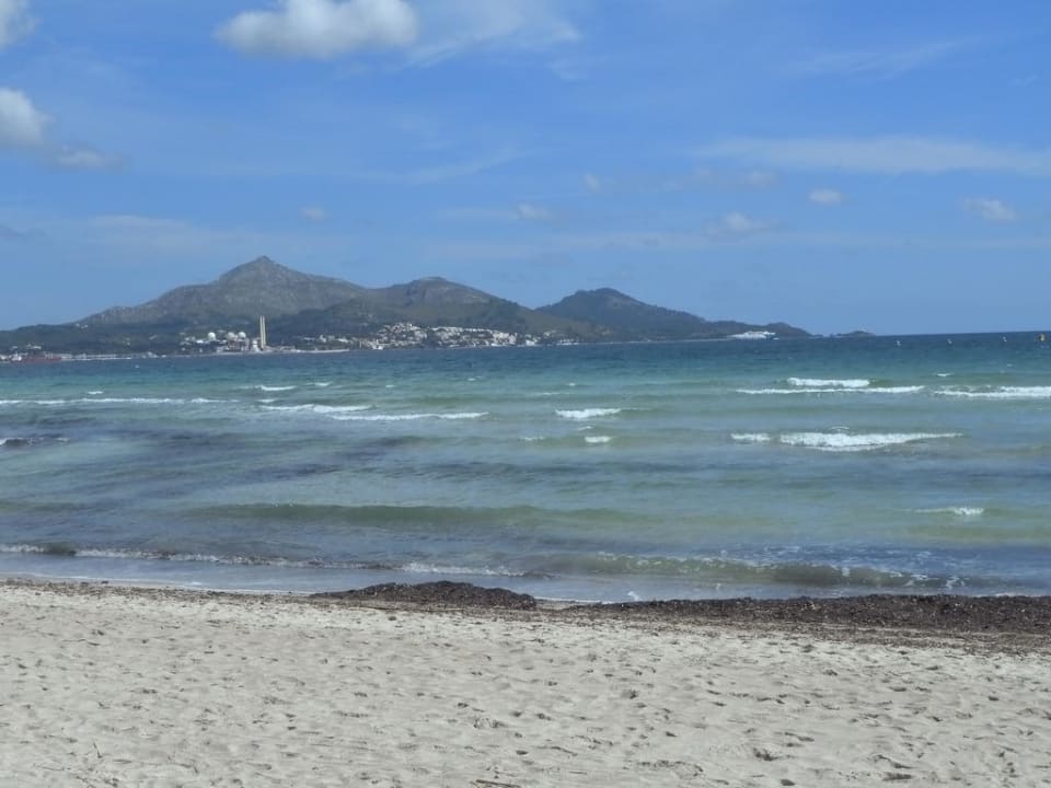 Strand beim Hotel - Ausblick Iberostar Waves Playa de Muro