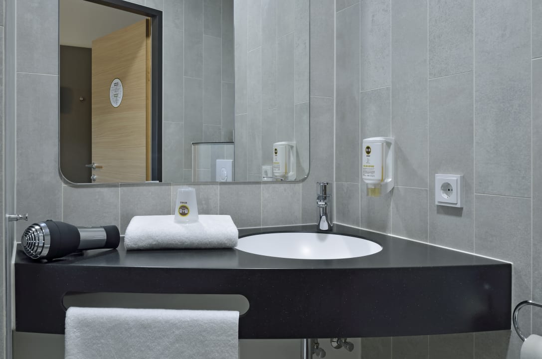 Zimmer B&B HOTEL Gießen-City