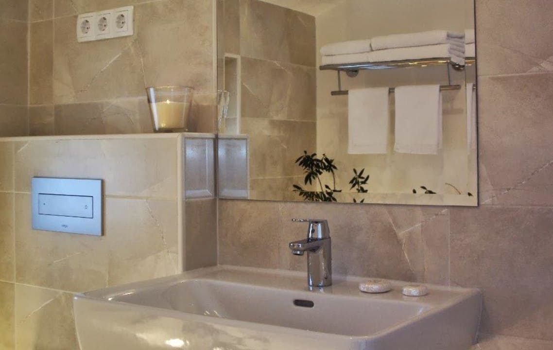 Bathroom Refresh Boutique Apartments
