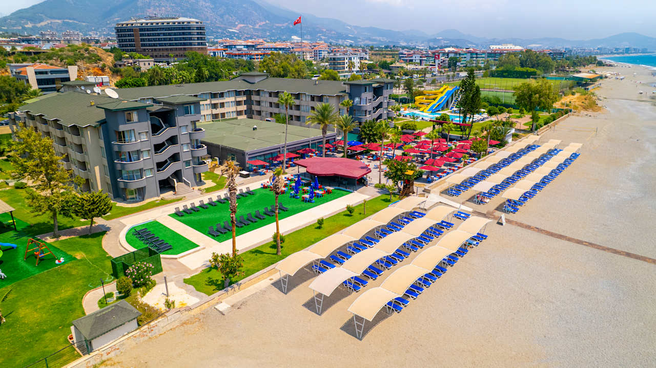 Strand Senza Sunset Beach Hotel