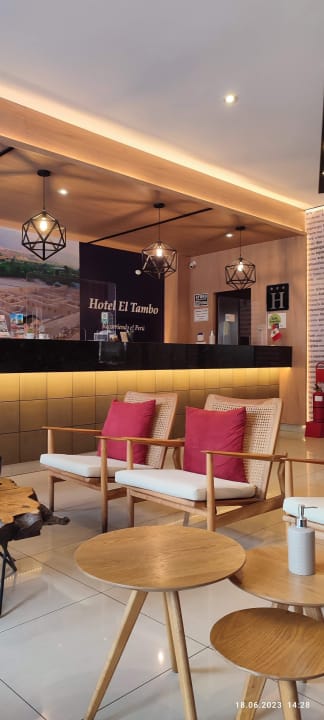 Lobby El Tambo II