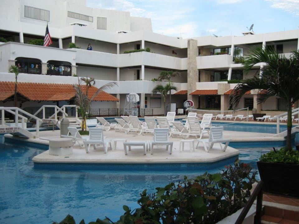 Innerer Swimming Pool Hotel Flamingo Cancun Resort