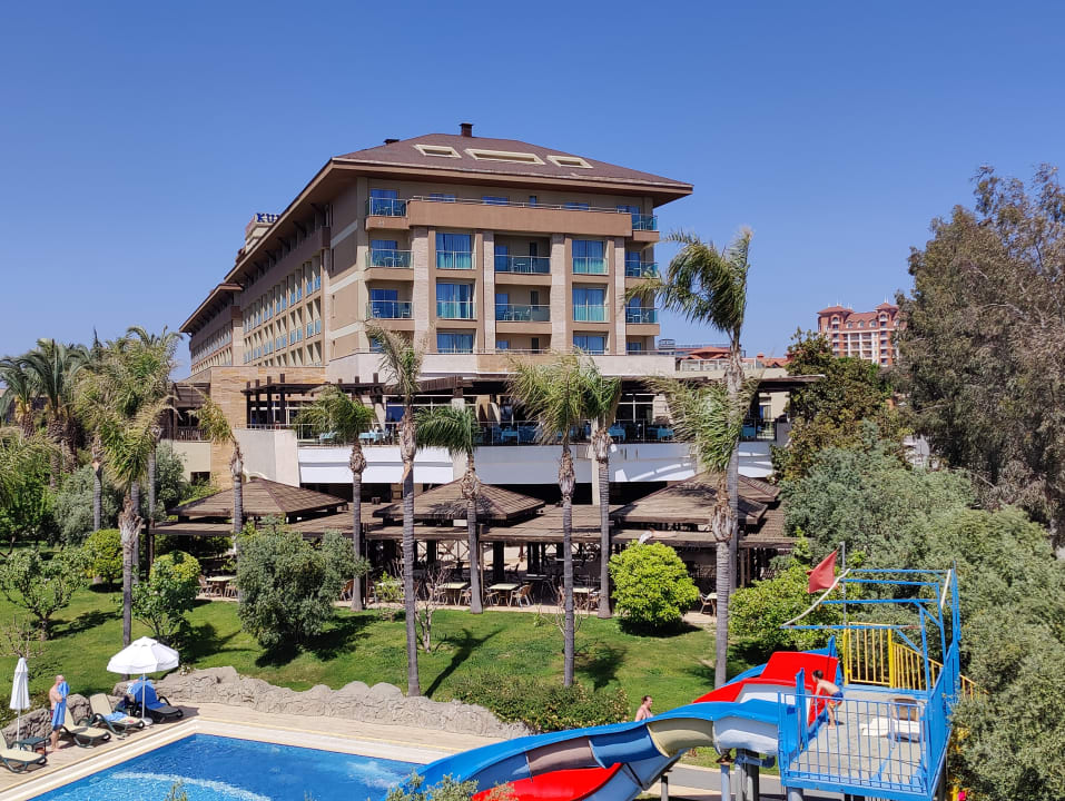 Gartenanlage Sunis Kumköy Beach Resort Hotel & Spa