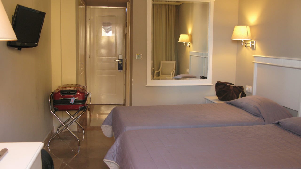 Zimmer vom Balkon aus Mon Repos Palace - Adults only