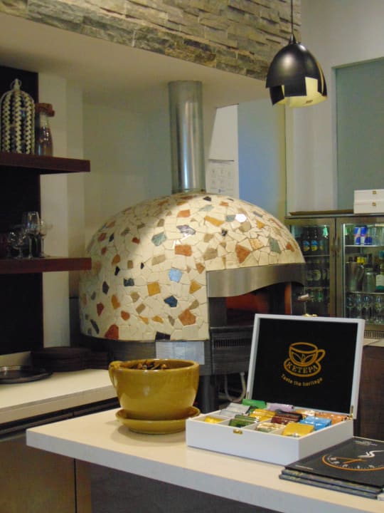 Gastro Crowne Plaza Nairobi Airport