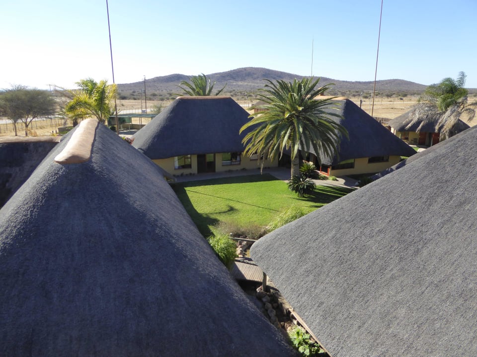 Blick von Aussichtsturm Hotel Frans Indongo Lodge