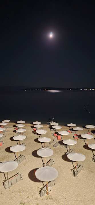 Strand Akrathos Beach Hotel