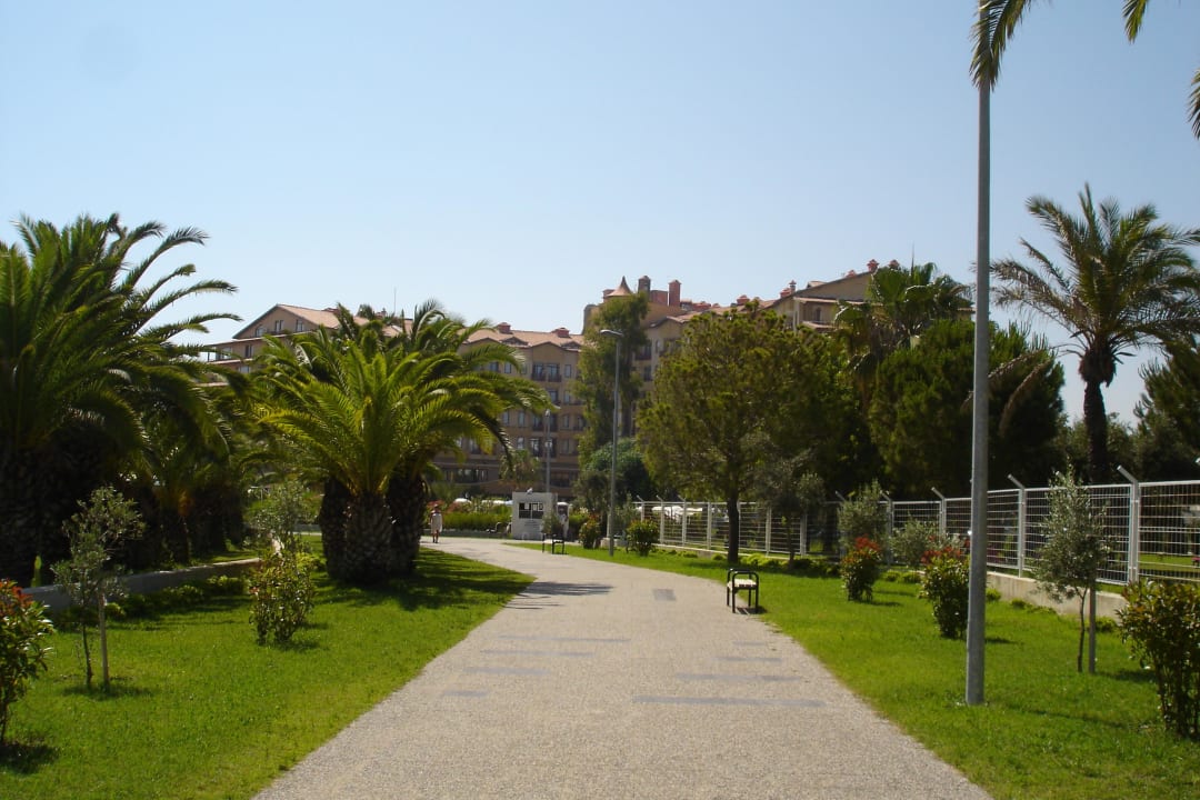 Promenade Bella Resort & Spa