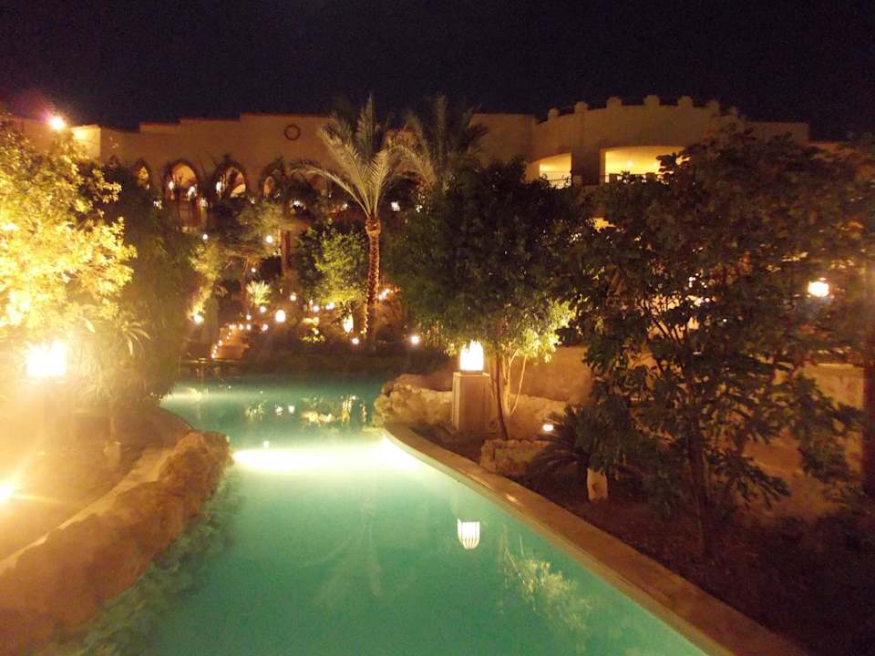 Bei Nacht The Grand Hotel Sharm El Sheikh