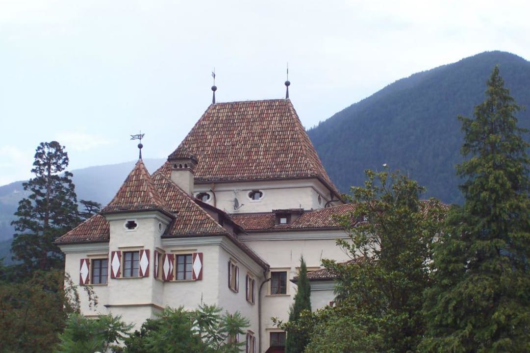 Das Schloss von außen Hotel Castel Rundegg