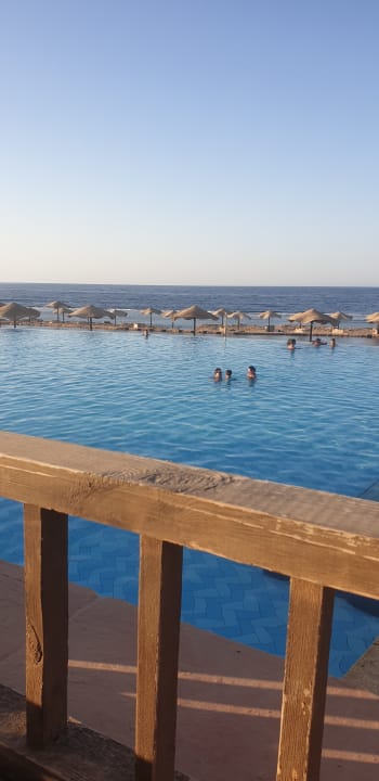 Pool Radisson Blu Resort, El Quseir