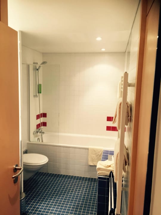 Bad mit Badewanne Bio-Seehotel Zeulenroda
