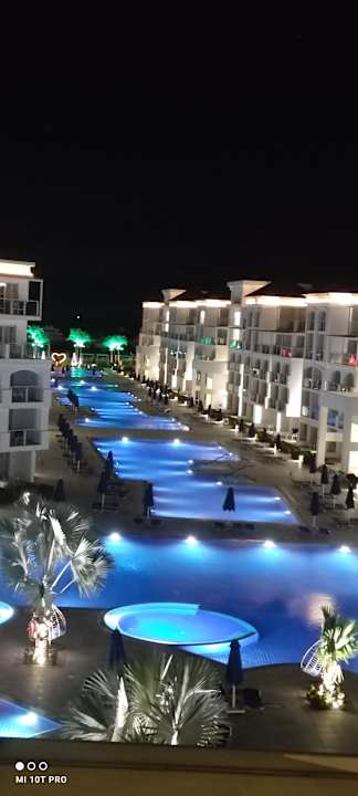 Pool Pickalbatros Blu Spa Resort