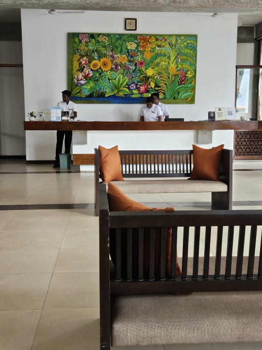 Lobby Goldi Sands Hotel