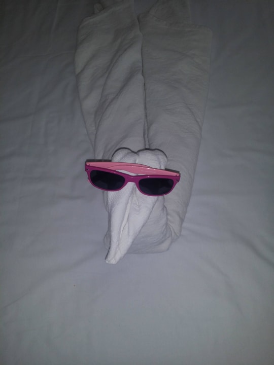 Bett Deko von unserer Putzfee! Hotel Gardenia Beach