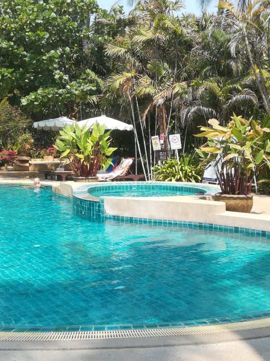 Pool The Fair House Beach Resort